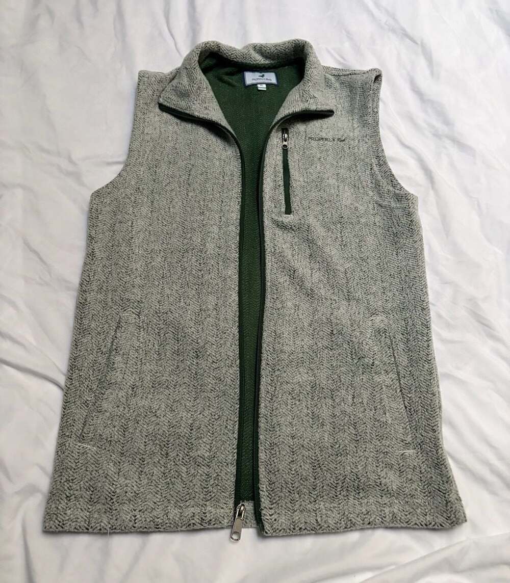 Properly Tied Herringbone Fleece Vest Size YL